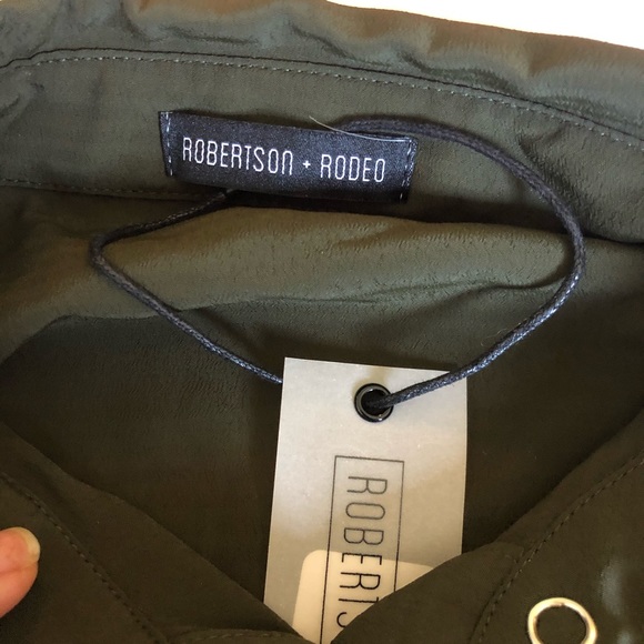 Robertson and Rodeo blouse - Picture 3 of 4